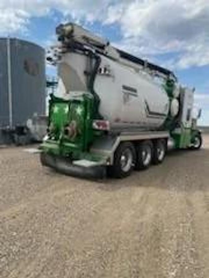 Used 2008 kenworth t800 tornado F4