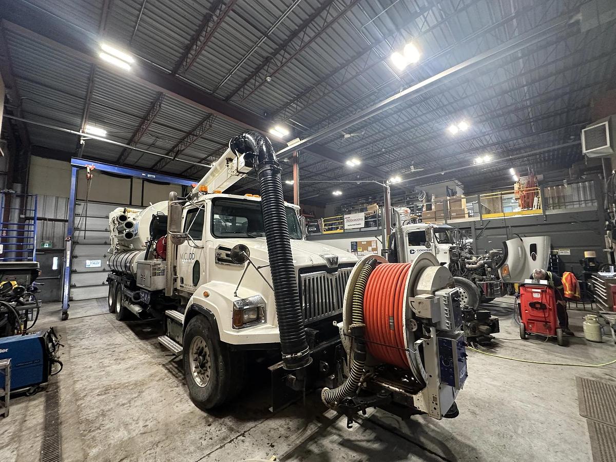 Used 2013 vactor 2100 plus