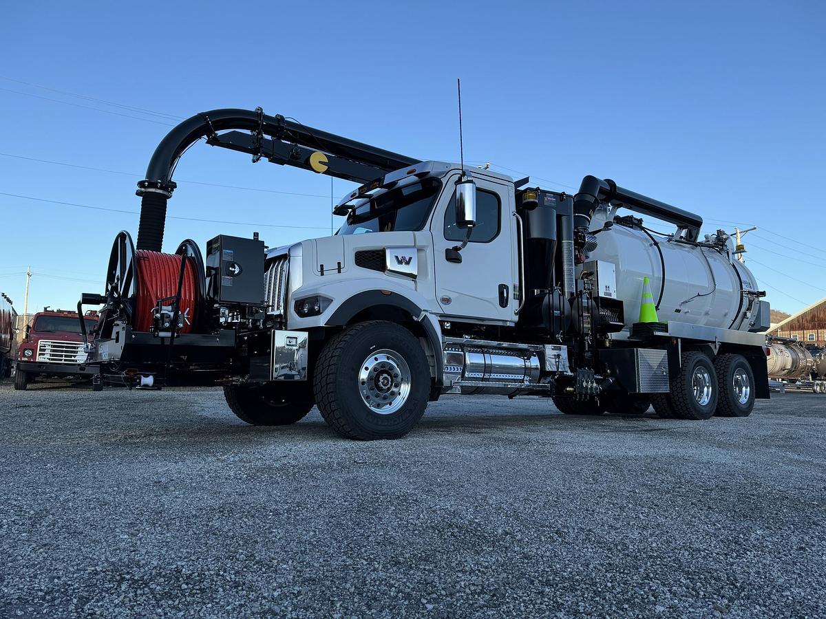 2026 Western star 47X w/Gapvax MC1510 sewer cleaner