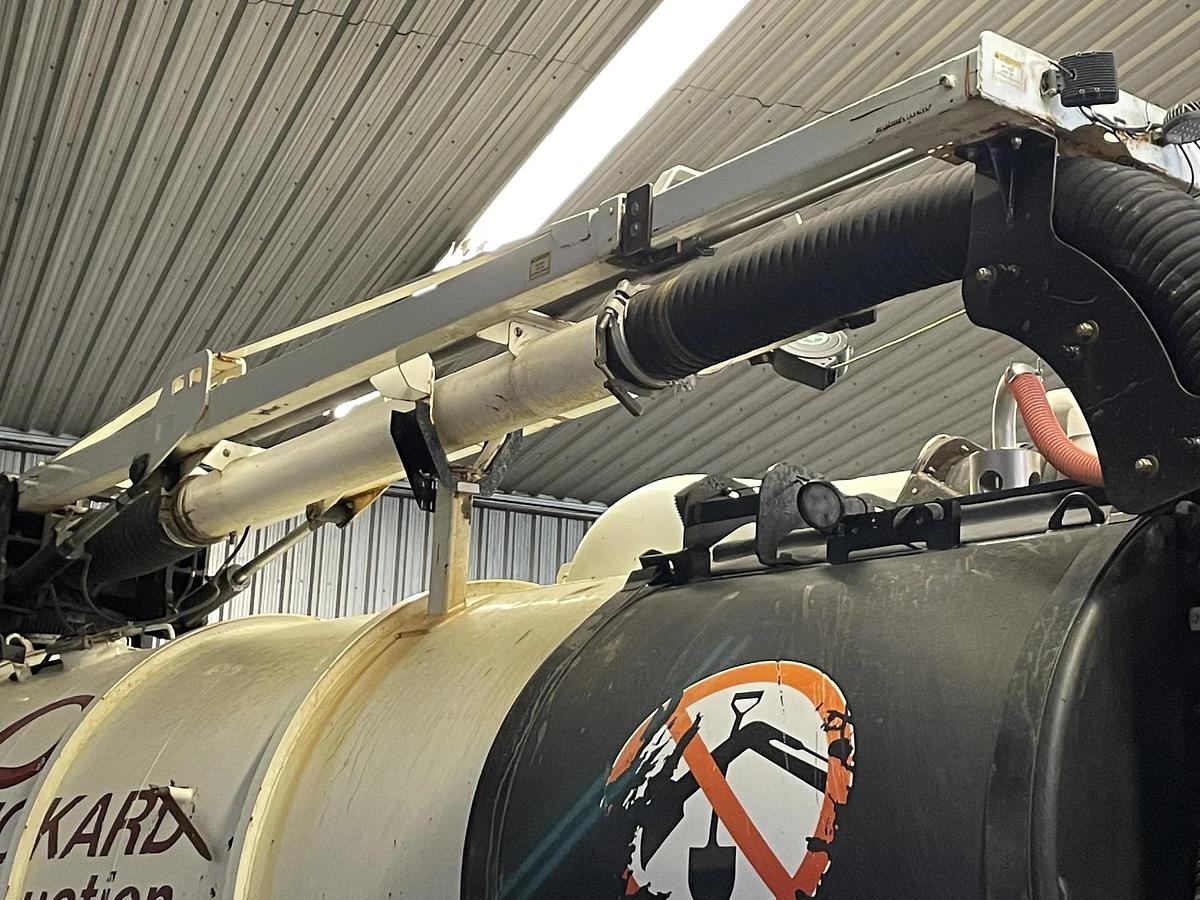 Used 2014 western star 4900 hxx hydrovacs