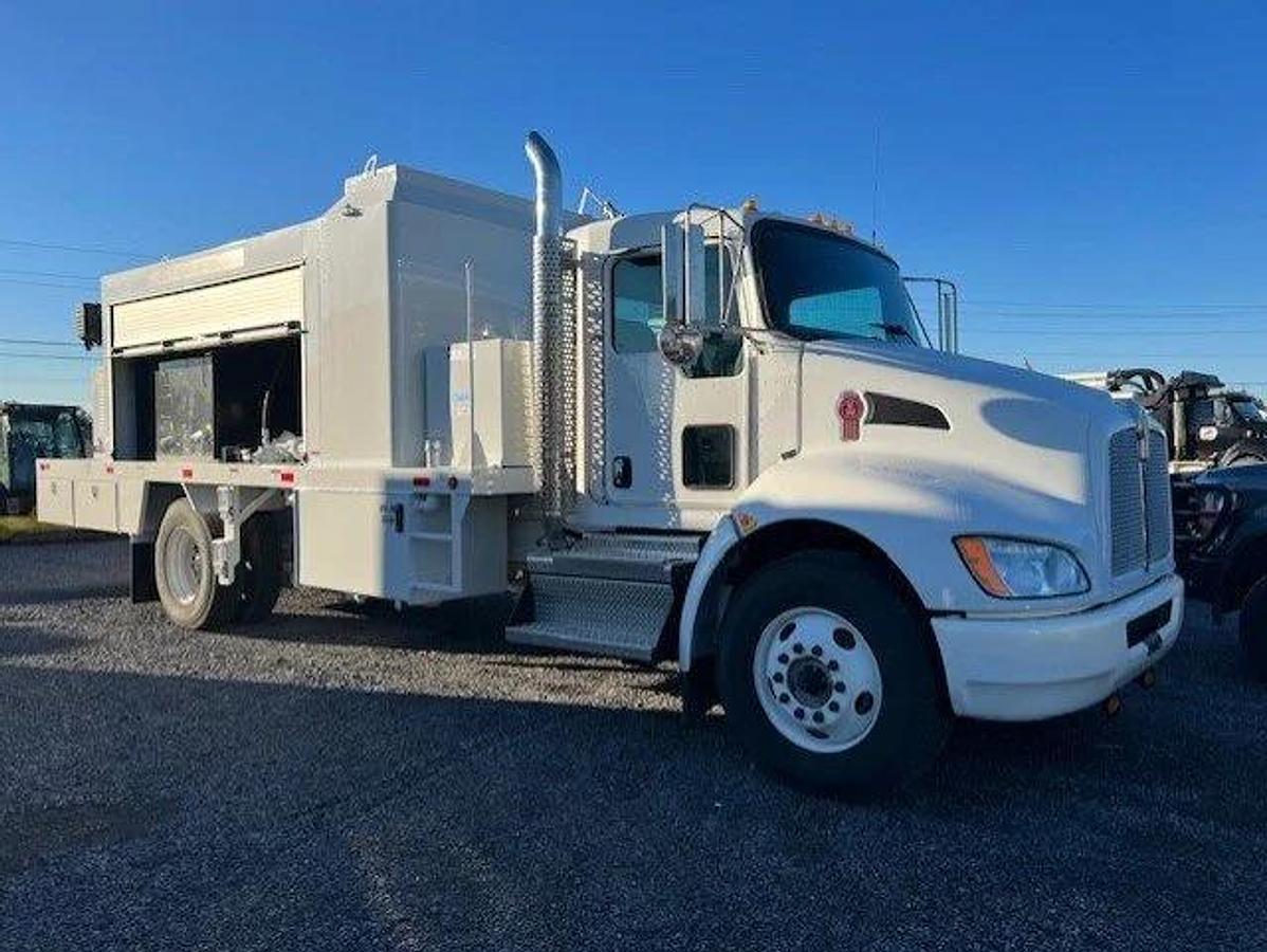 Used 2025 Kenworth T480 Rush Overland Steam Unit