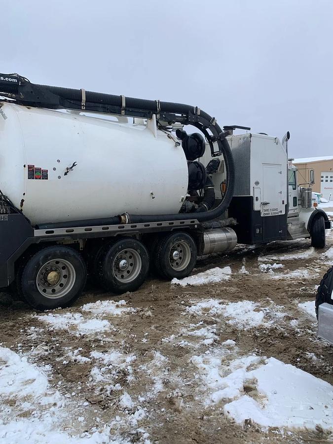 Used 2016 kw t800 tornado