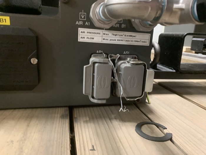 Used FANUC R2000iB/125L 6 AXIS CNC ROBOT WITH R30iA CONTROLLER