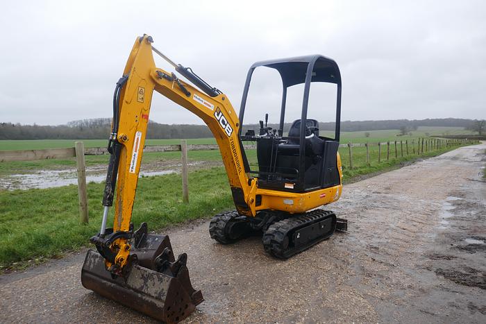Used 2016 JCB 8018 CTS
