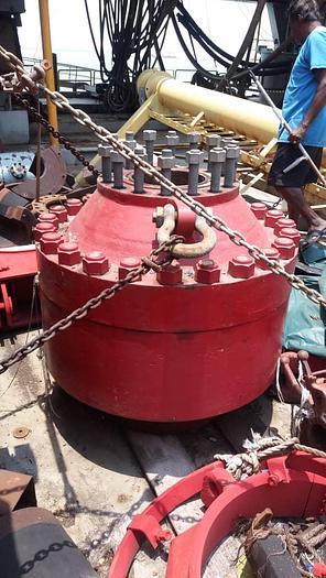 Used Cameron Blowout Preventer (H2S rated) 13-5/8 Full set