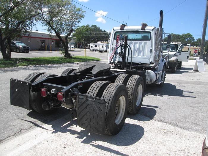 Used 2006 Freightliner Business Class M2 Tandem Axle Semi