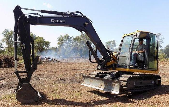 Used 2021 DEERE 85G