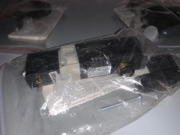 ASCO 52000210 - Series 520, 3/2 Way Spool Valve, 2