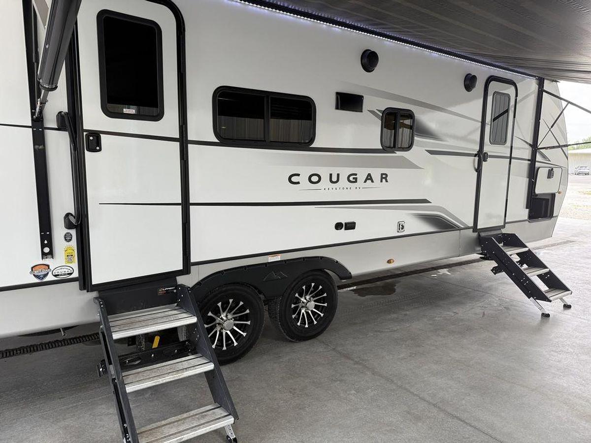 Used 2023 Keystone RV Cougar Half-Ton 30BHS