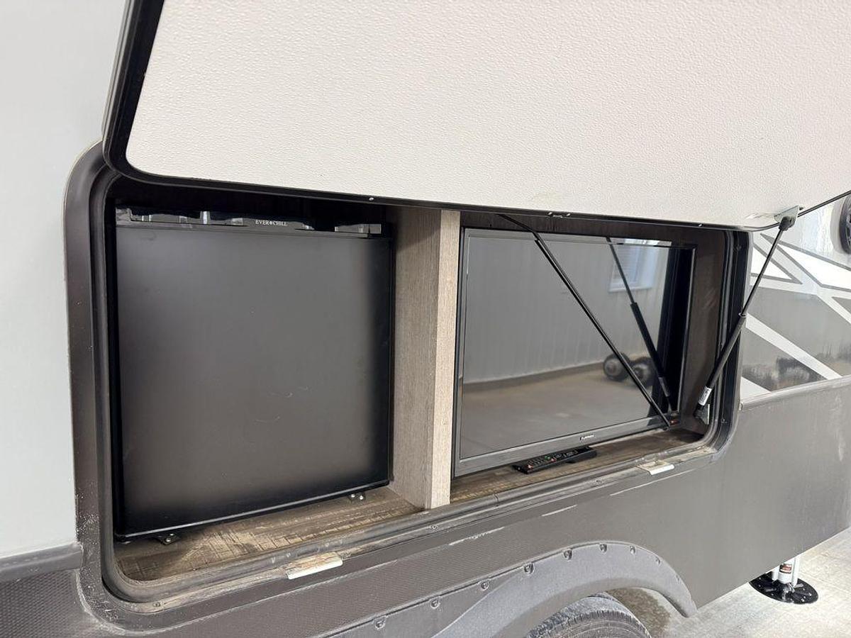 Used 2020 Keystone RV Raptor 351