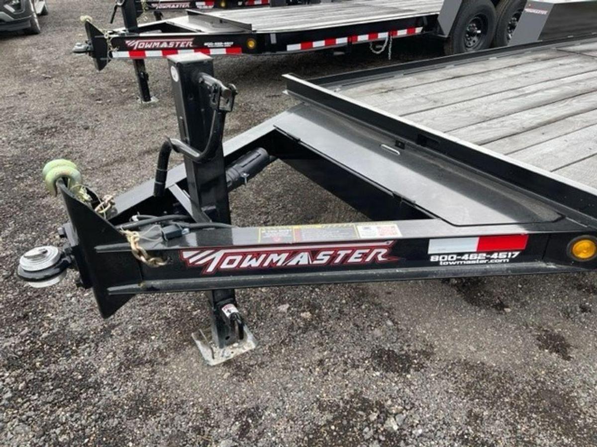 2023 TOWMASTER T-12D 18'