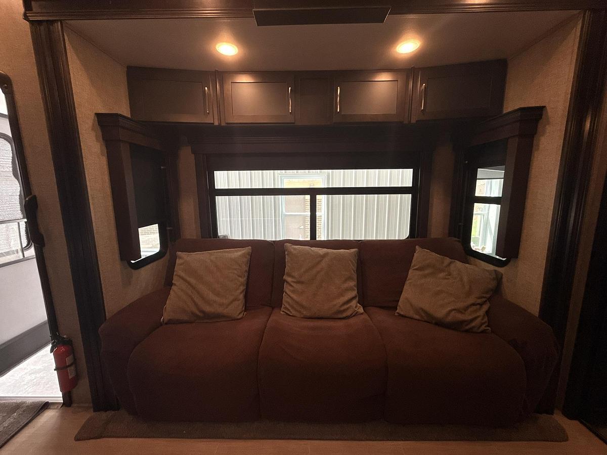 Used 2017 Keystone Raptor 412TS