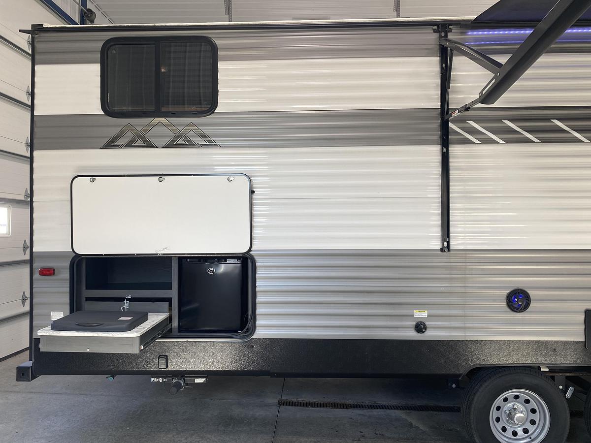Used 2022 Dutchman Trail LE 29BH