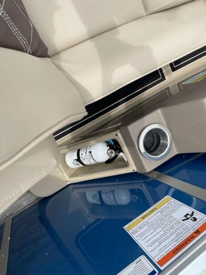2023 SunCatcher Elite 324RC