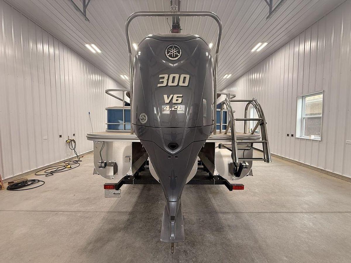 2024 SunCatcher Elite 326SE