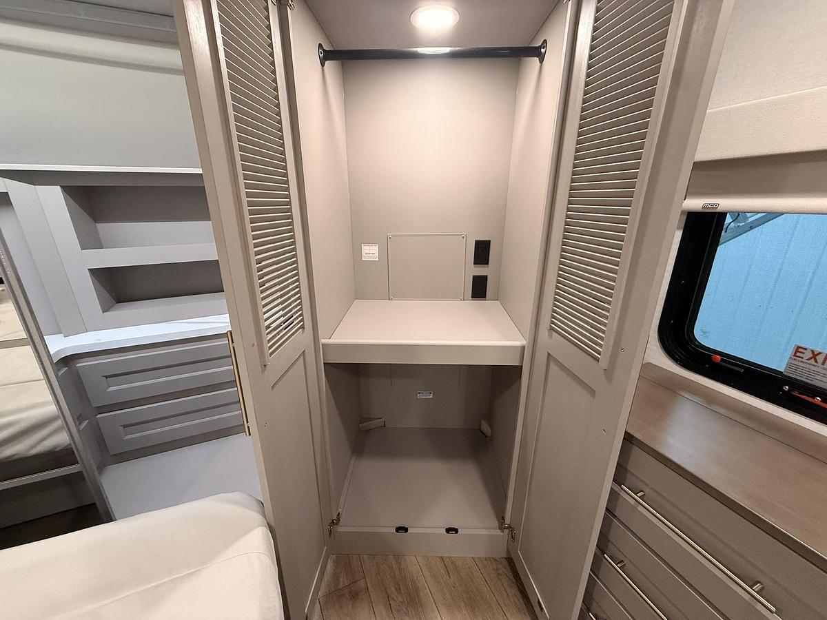 2026 Alliance RV Paradigm Fifth Wheel 395DS