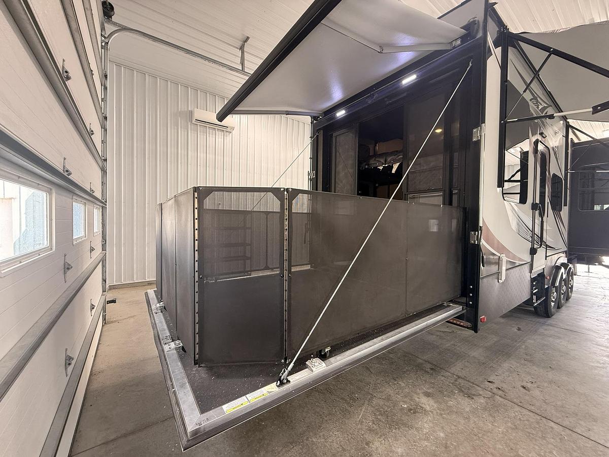 Used 2017 Keystone Raptor 412TS