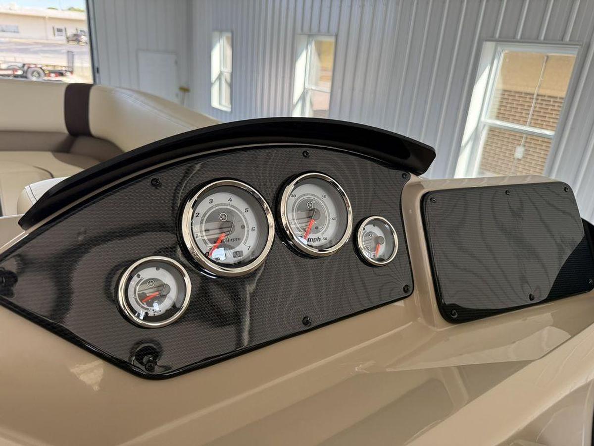 2025 SunCatcher Select 324RC