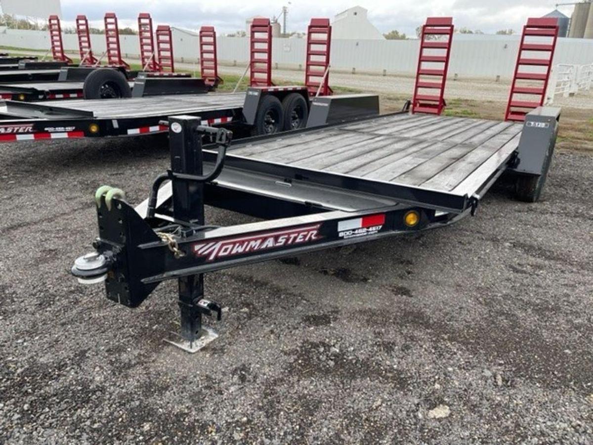2023 TOWMASTER T-12D 18'