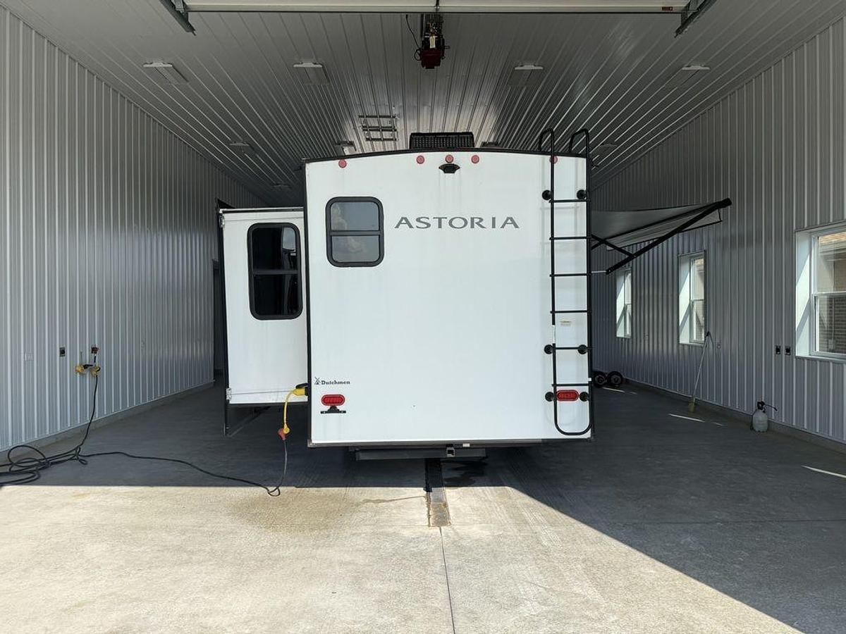 Used 2022 Dutchmen Astoria 1500 2503REF