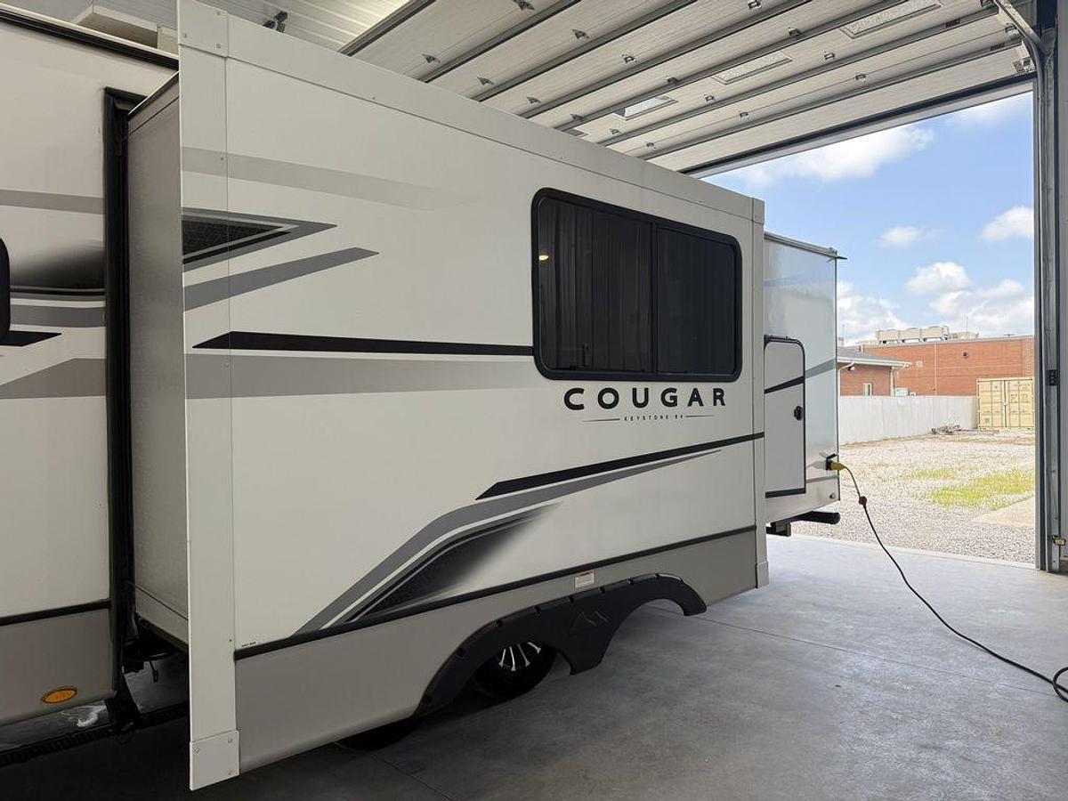 Used 2023 Keystone RV Cougar Half-Ton 30BHS