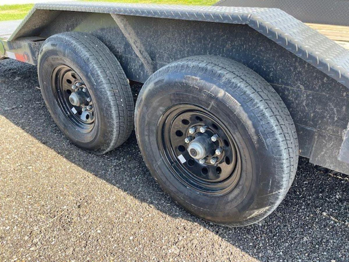 Used 2024 Load Trail TA BP 102x22' (18+4) CARHAULER