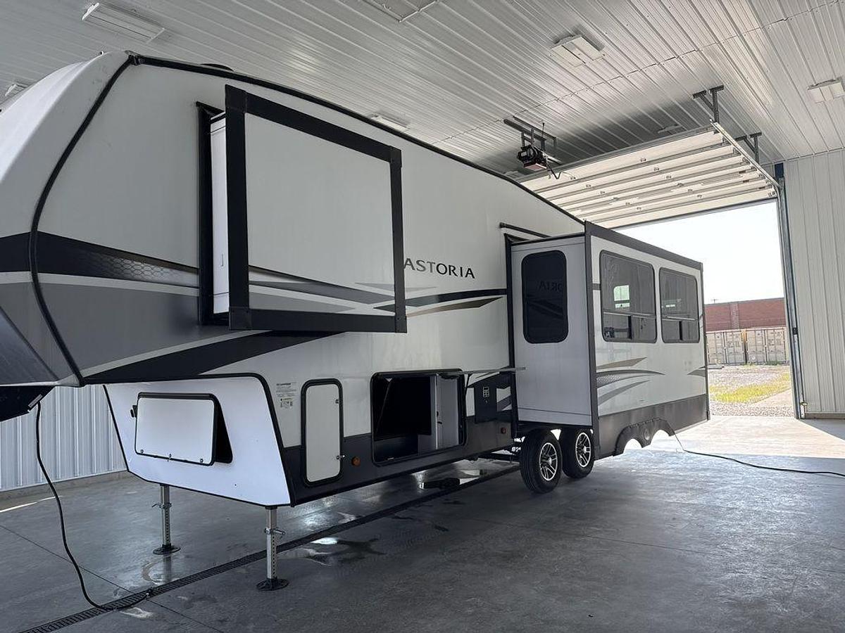 Used 2022 Dutchmen Astoria 1500 2503REF