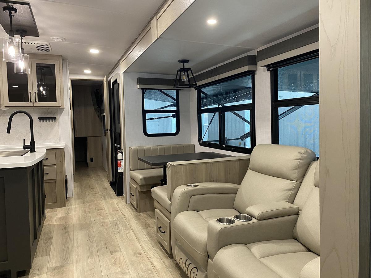 Used 2025 Forest River Rockwood Signature 8337RL