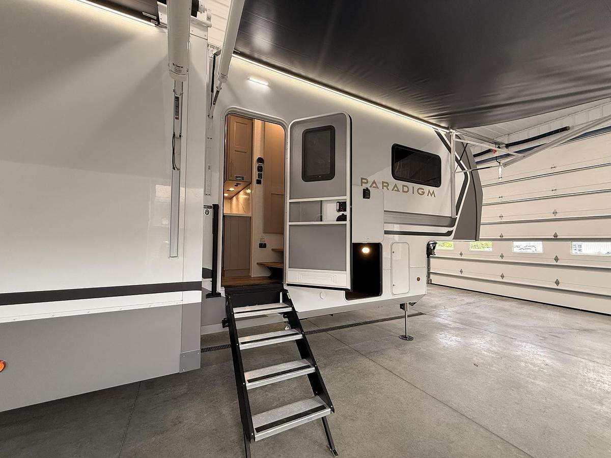 2026 Alliance RV Paradigm Fifth Wheel 395DS