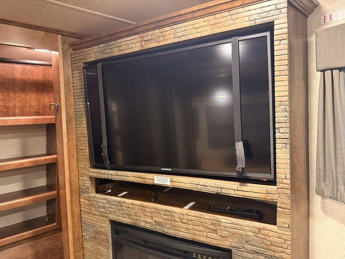 Used 2017 Heartland M-3560SS