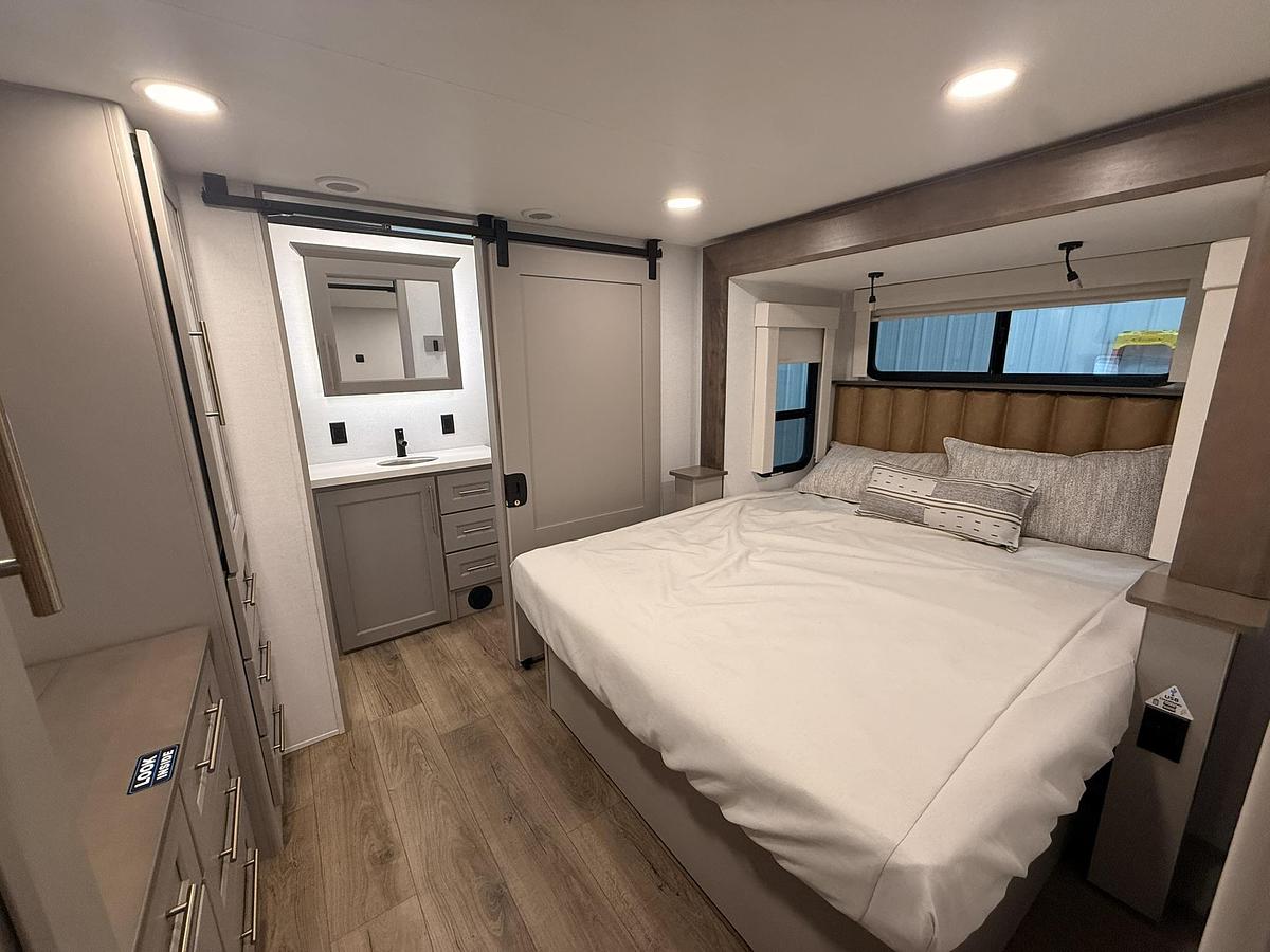 2026 Alliance RV Paradigm Fifth Wheel 395DS