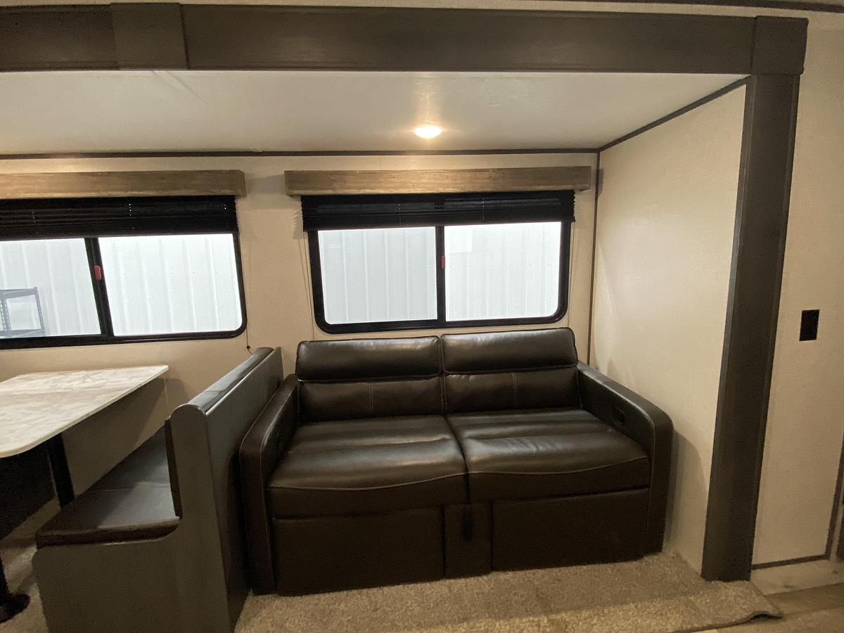 Used 2022 Dutchman Trail LE 29BH