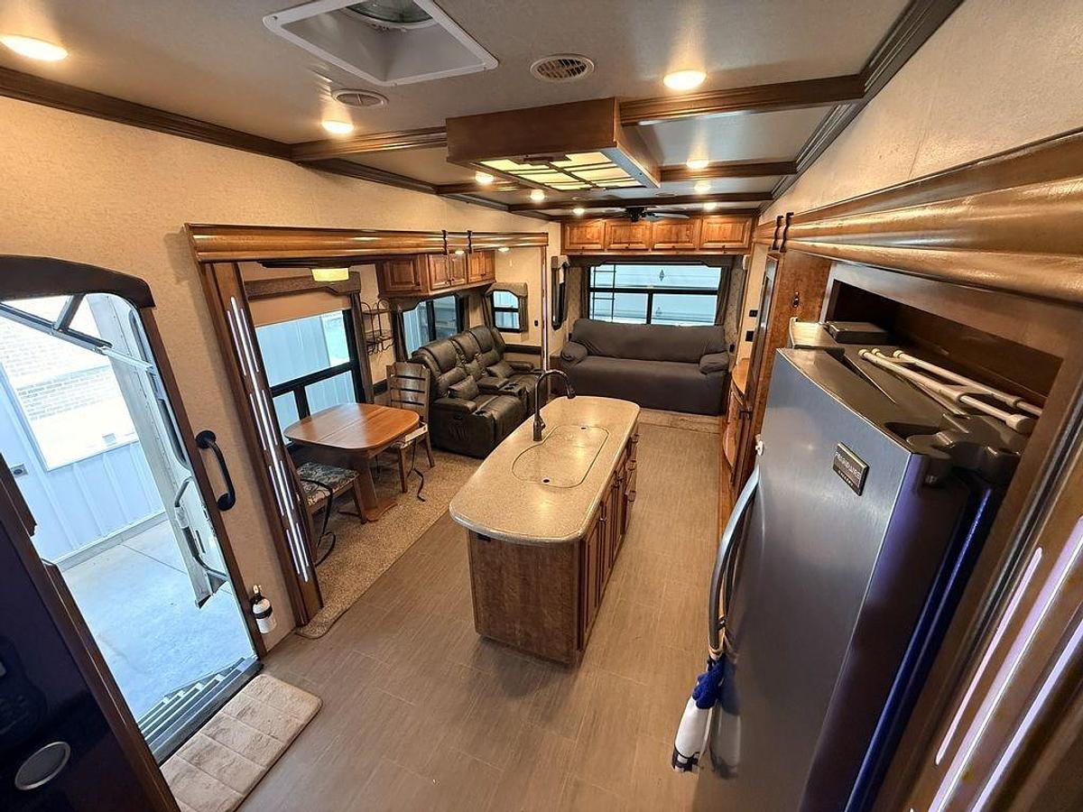 Used 2017 Heartland M-3560SS