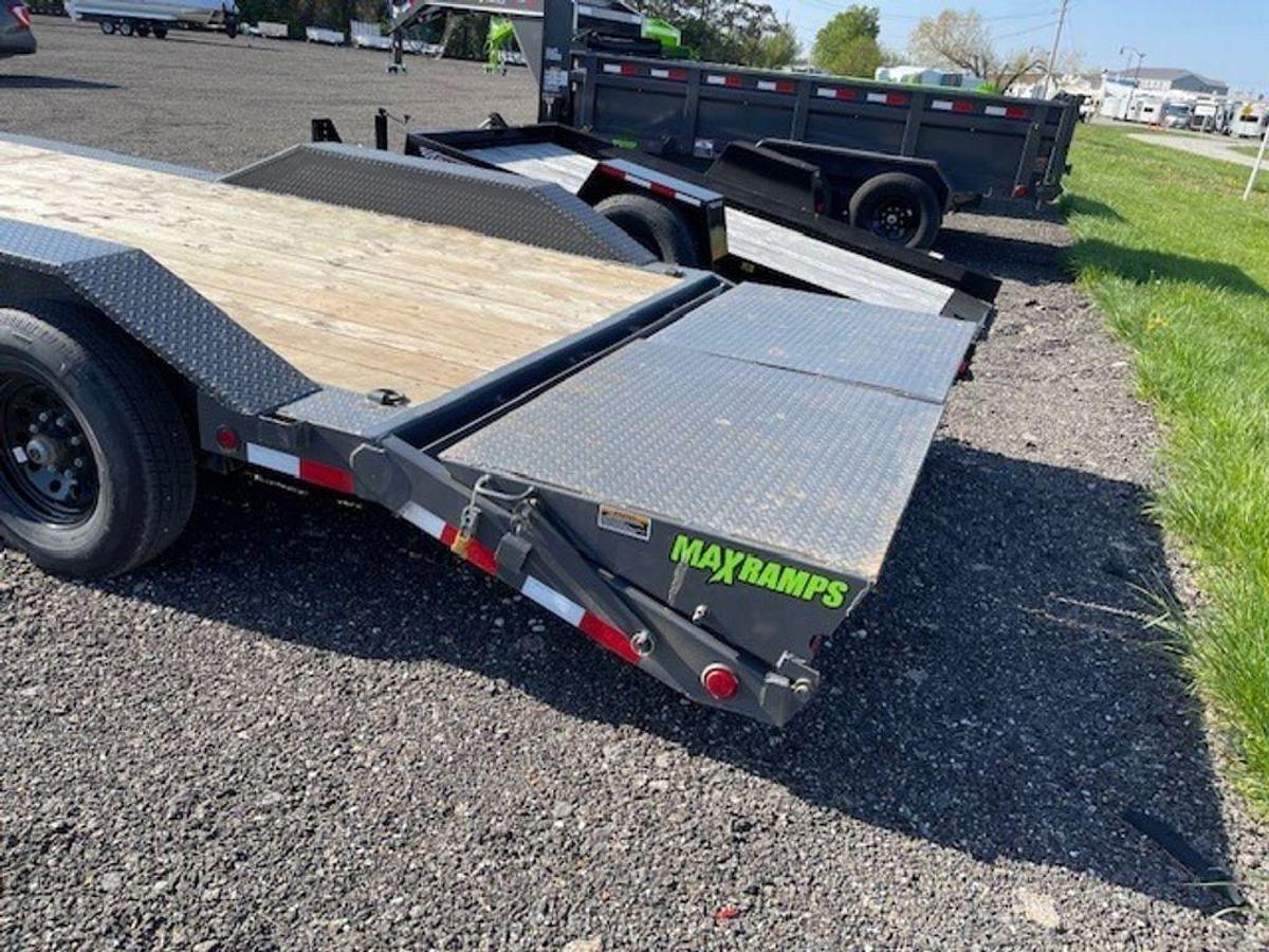 Used 2024 Load Trail TA BP 102x22' (18+4) CARHAULER