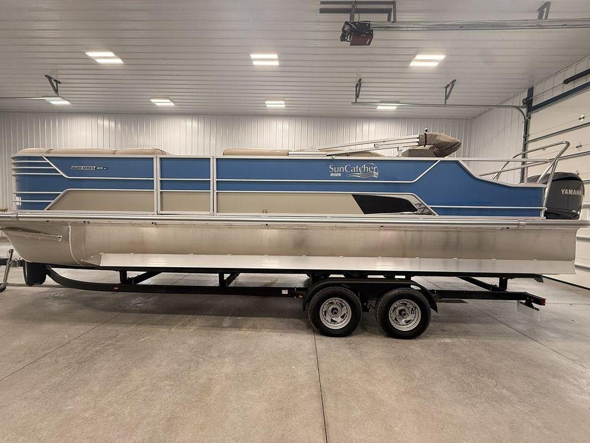 2024 SunCatcher Elite 326SE