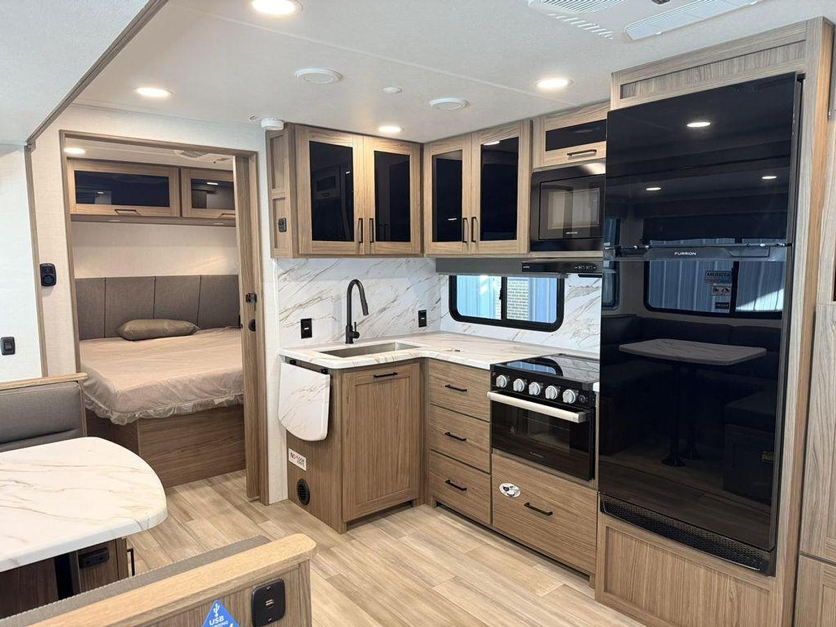 Used 2024 Alliance RV Delta 262RB