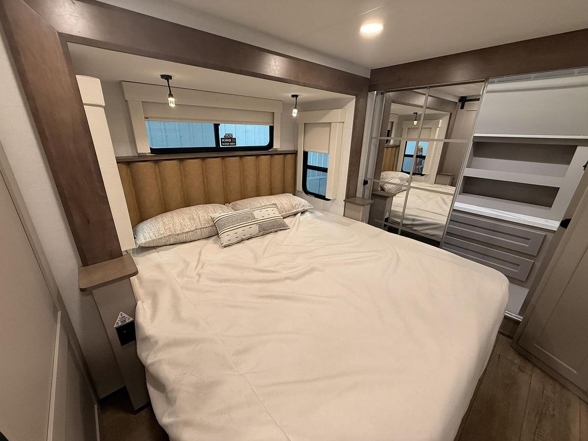 2026 Alliance RV Paradigm Fifth Wheel 395DS