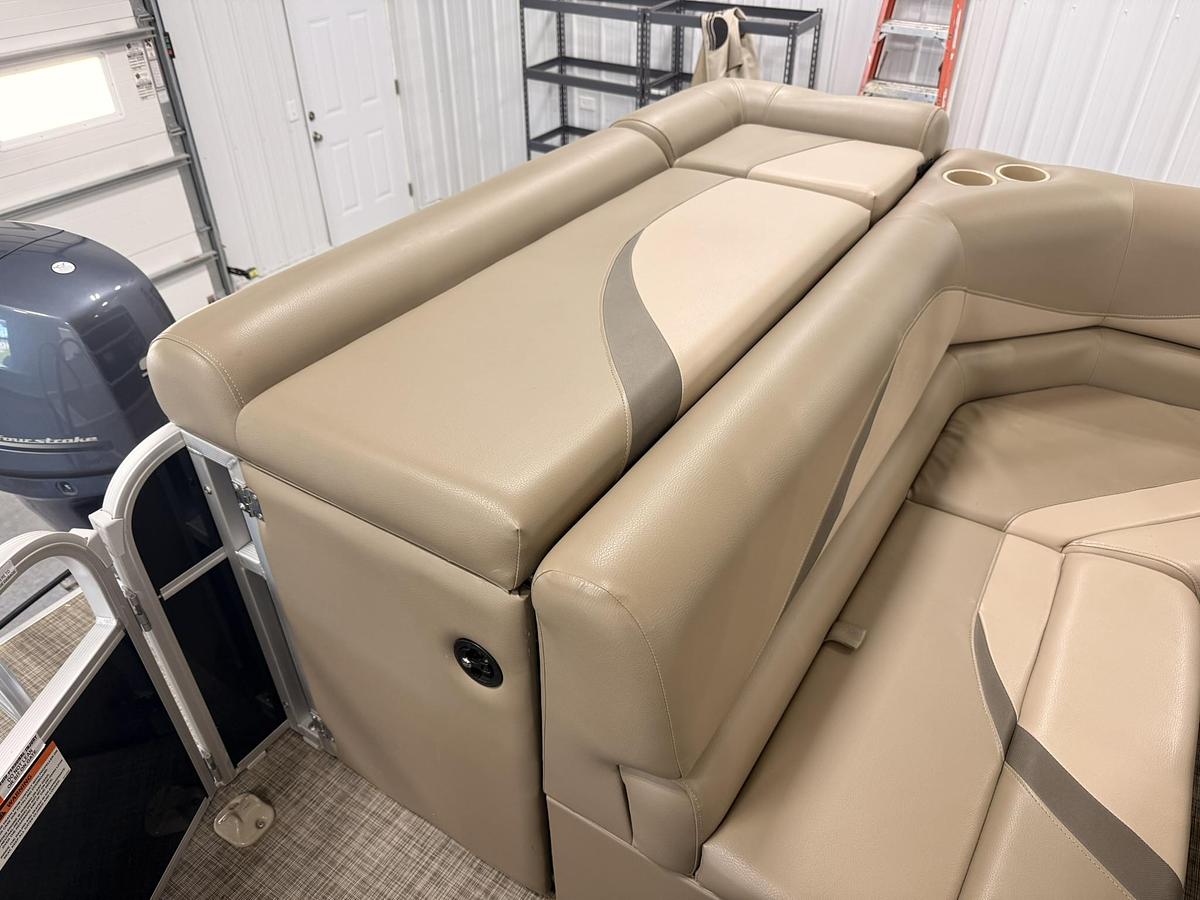 Used 2015 SunCatcher V20C
