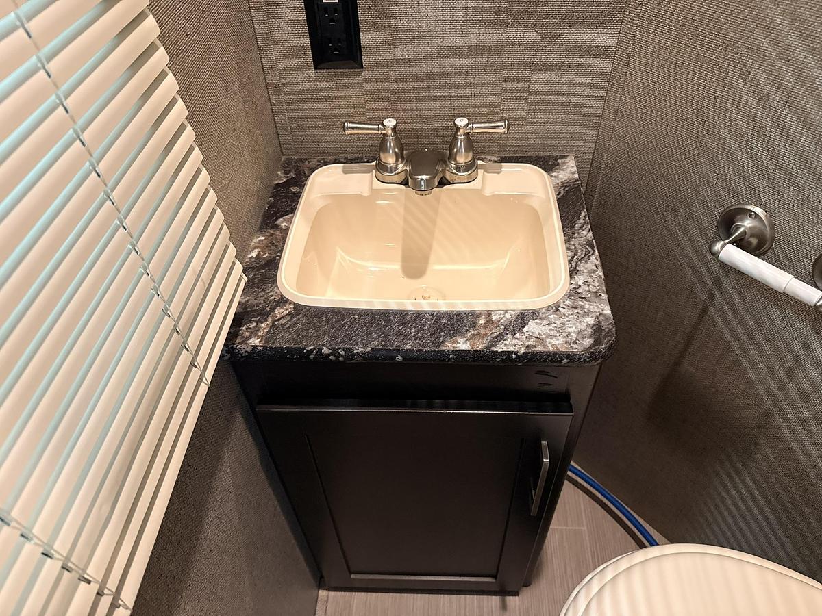 Used 2017 Keystone Raptor 412TS