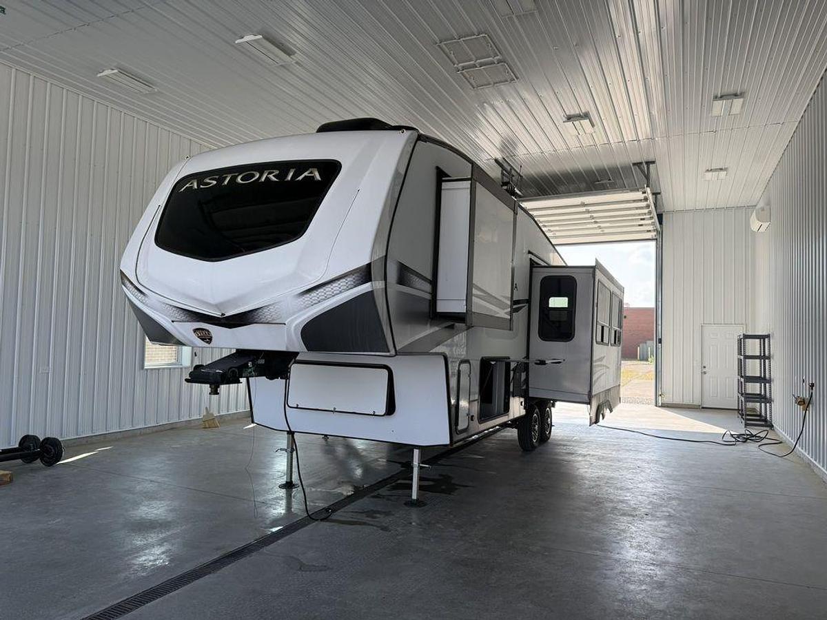Used 2022 Dutchmen Astoria 1500 2503REF