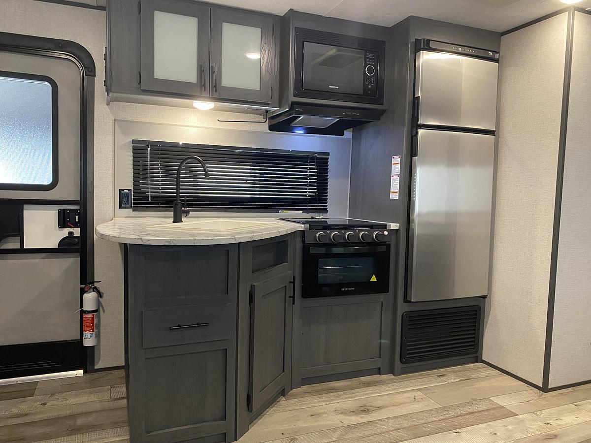 Used 2022 Dutchman Trail LE 29BH