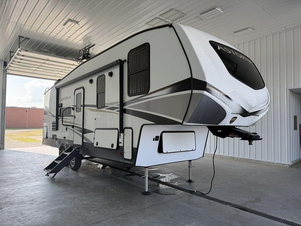 Used 2022 Dutchmen Astoria 1500 2503REF