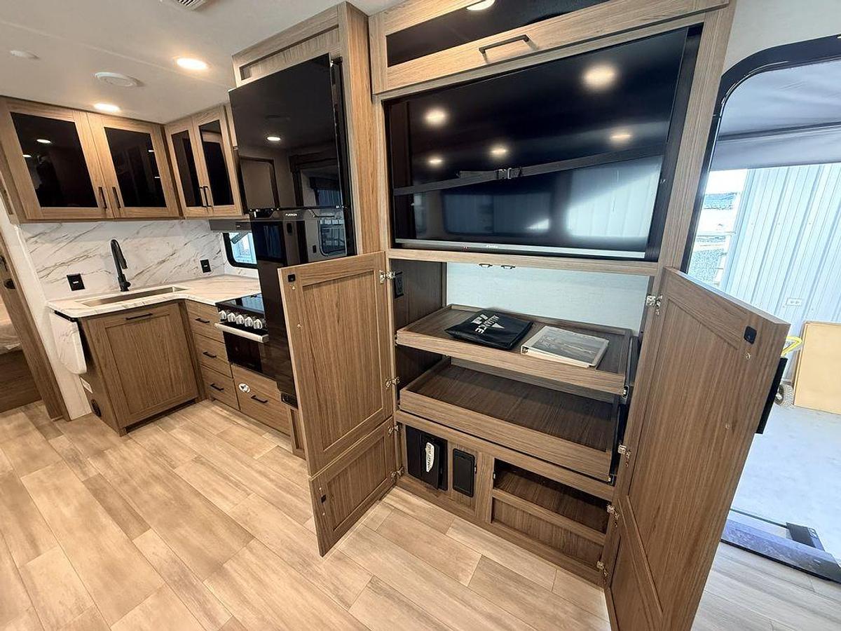 Used 2024 Alliance RV Delta 262RB