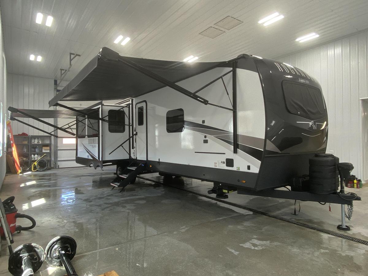 Used 2025 Forest River Rockwood Signature 8337RL
