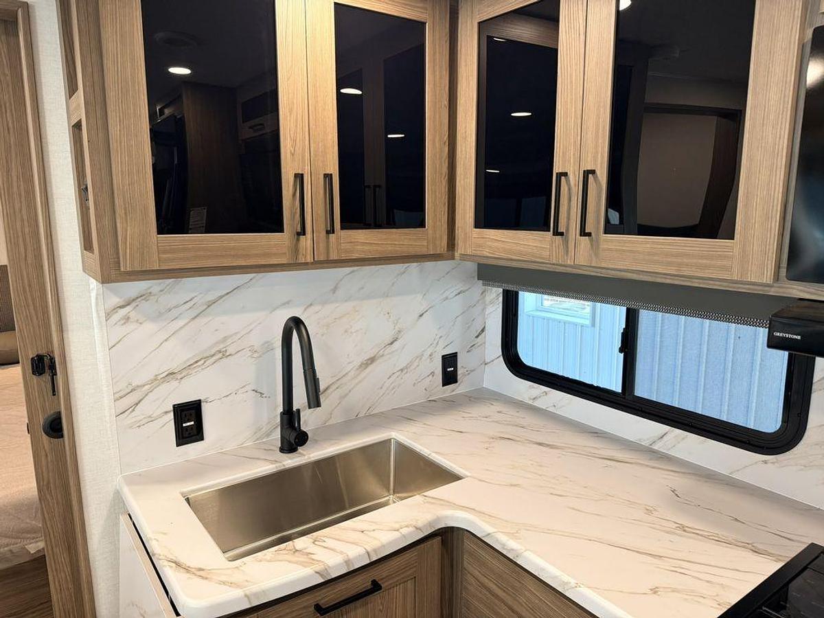 Used 2024 Alliance RV Delta 262RB