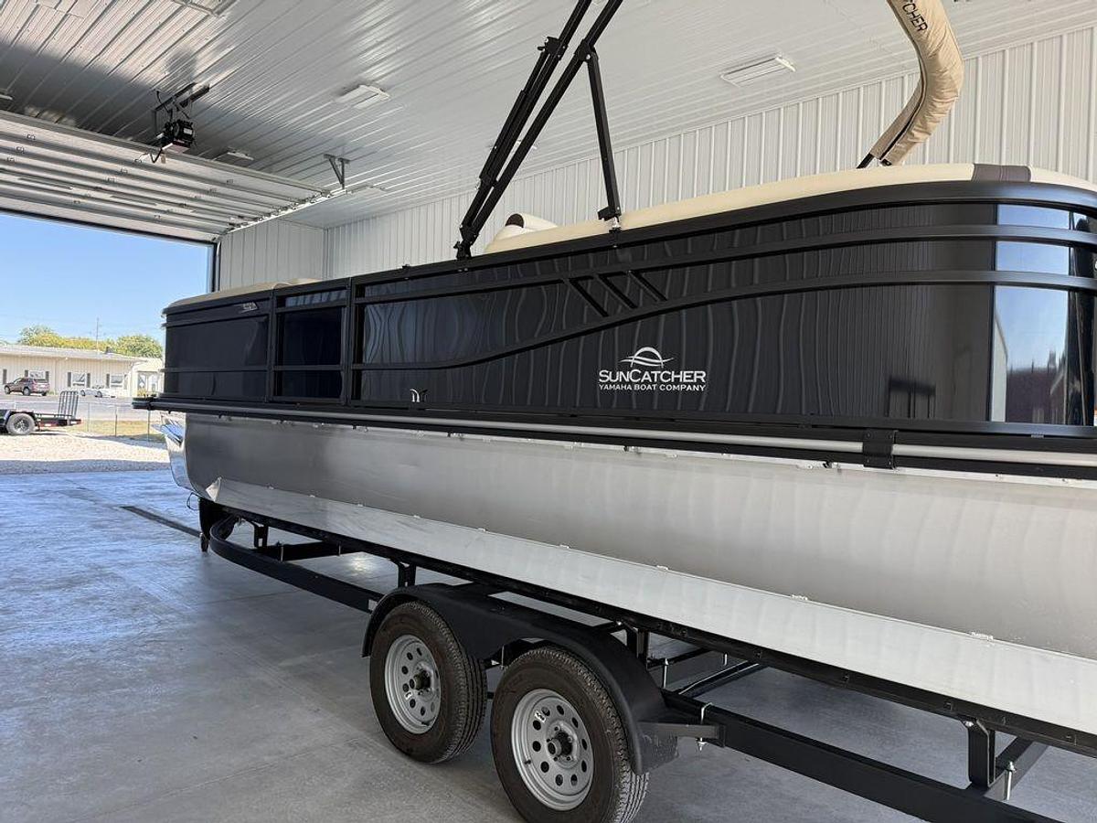 2025 SunCatcher Select 324RC