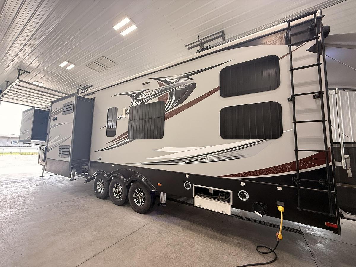 Used 2017 Keystone Raptor 412TS