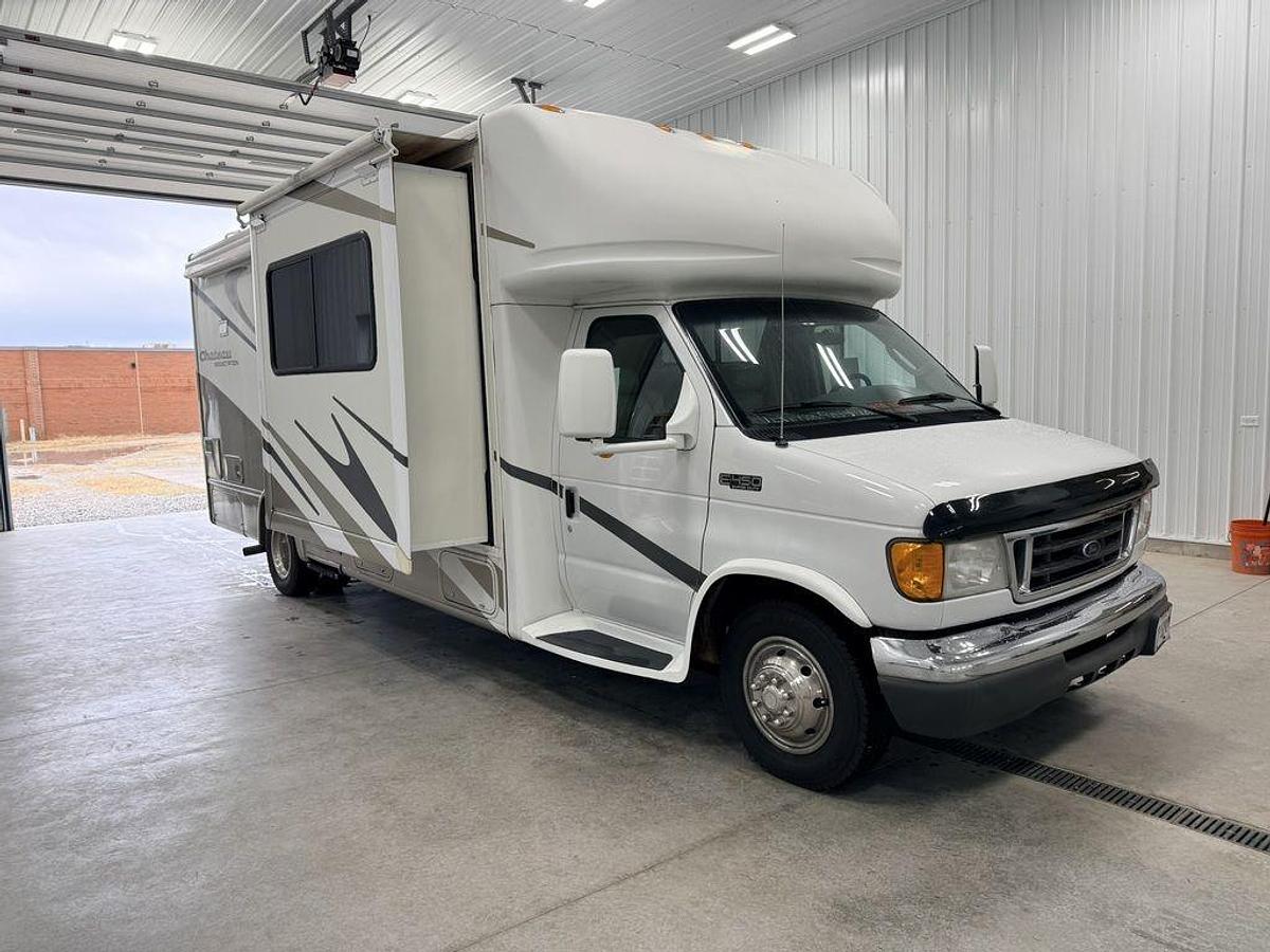 Used 2005 Ford Chateau