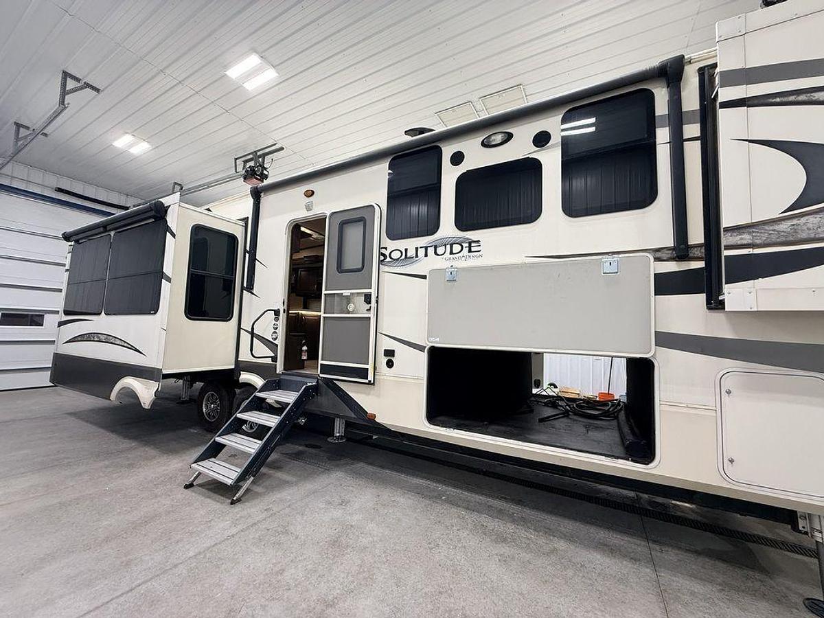 Used 2018 Grand Design Solitude 373FB/373FB-R