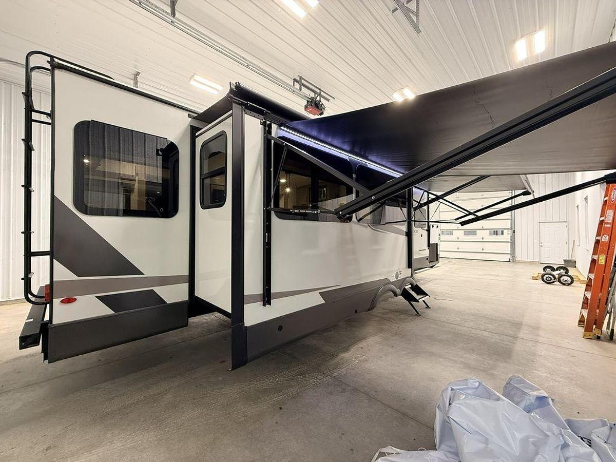 Used 2026 Forest River Rockwood Ultra Lite 2906RL
